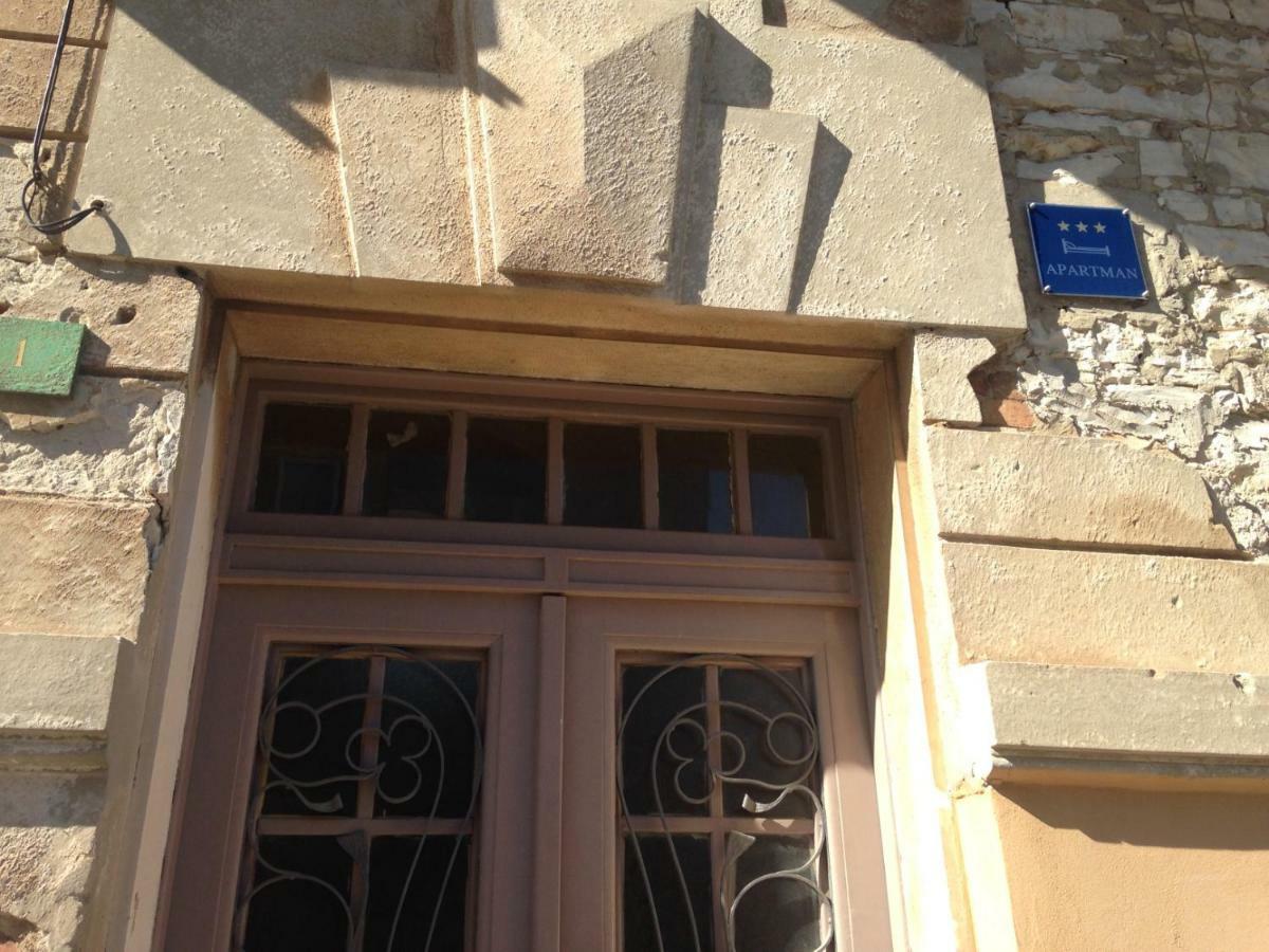 Alloro Boutique Apartment Pula Exterior photo